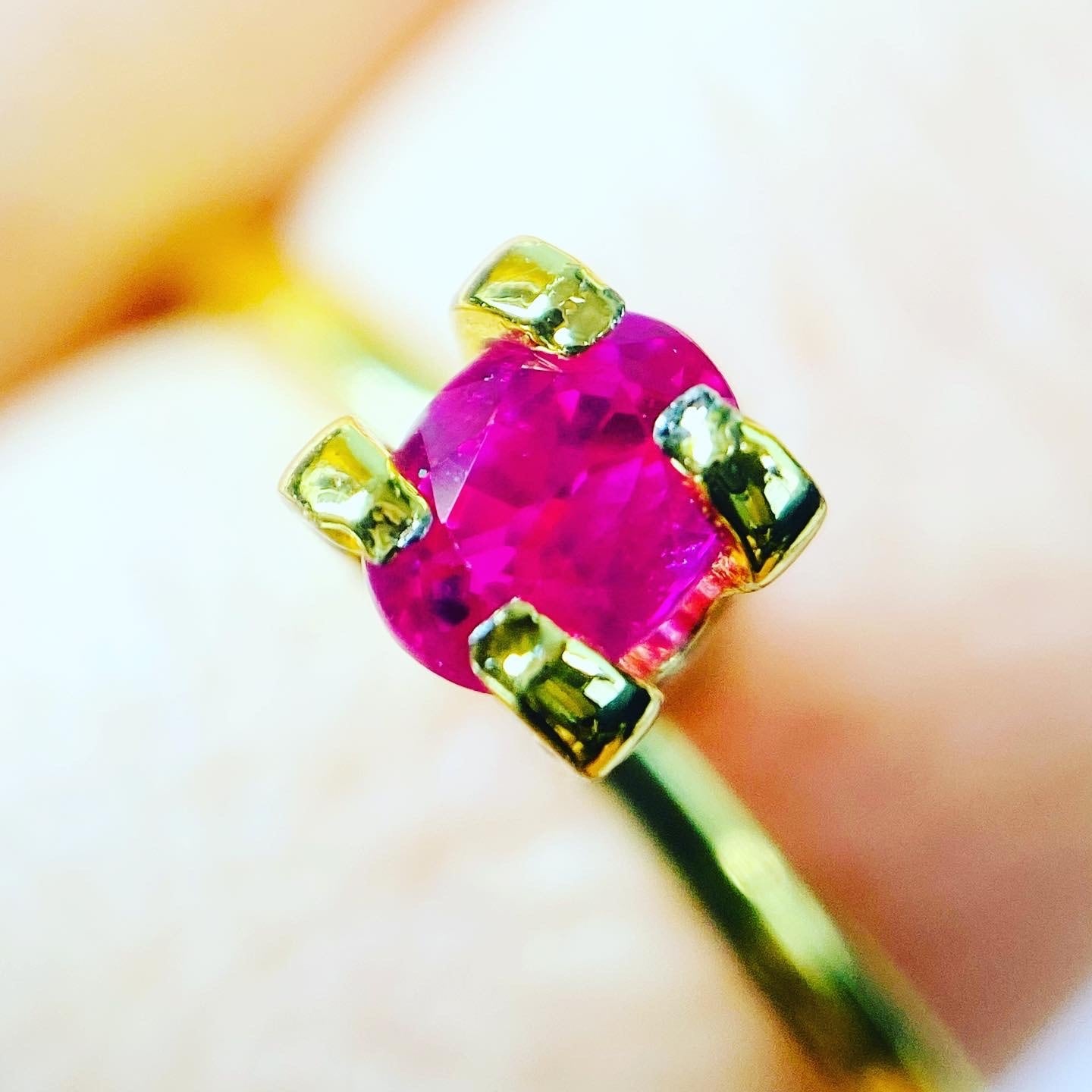 ネオンバチバチルビー