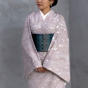 「粉雪」〜洗えるきもの（シルジェリー）〜