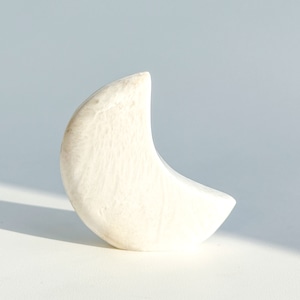 ホワイトスコレサイト 置き型 三日月 14◇ White Scolecite ◇ 天然石・鉱物・パワーストーン・インテリア