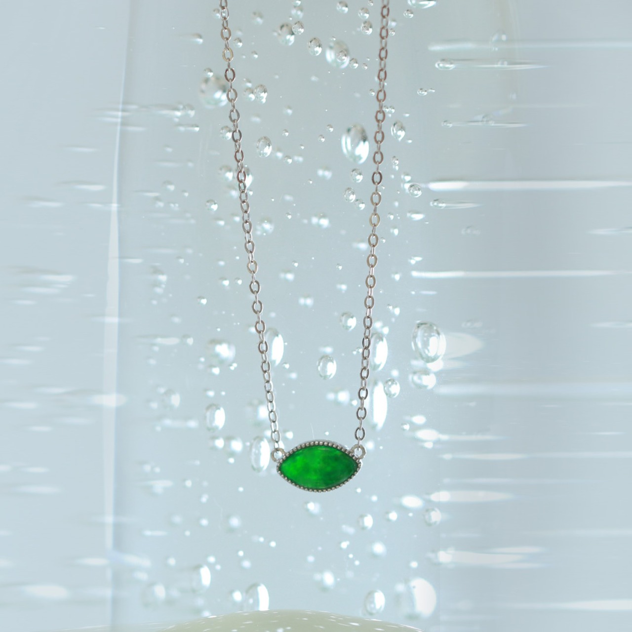 光にかざすと神秘的！ マーキス翡翠 新作！深緑翡翠 シルバー ネックレス A貨翡翠 jd_ne1187