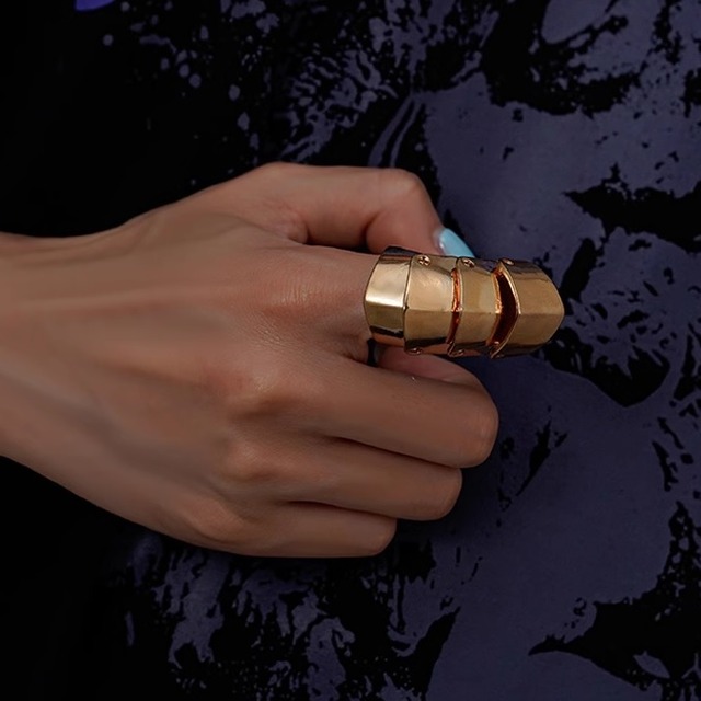 metallic armor ring 〈a100311〉