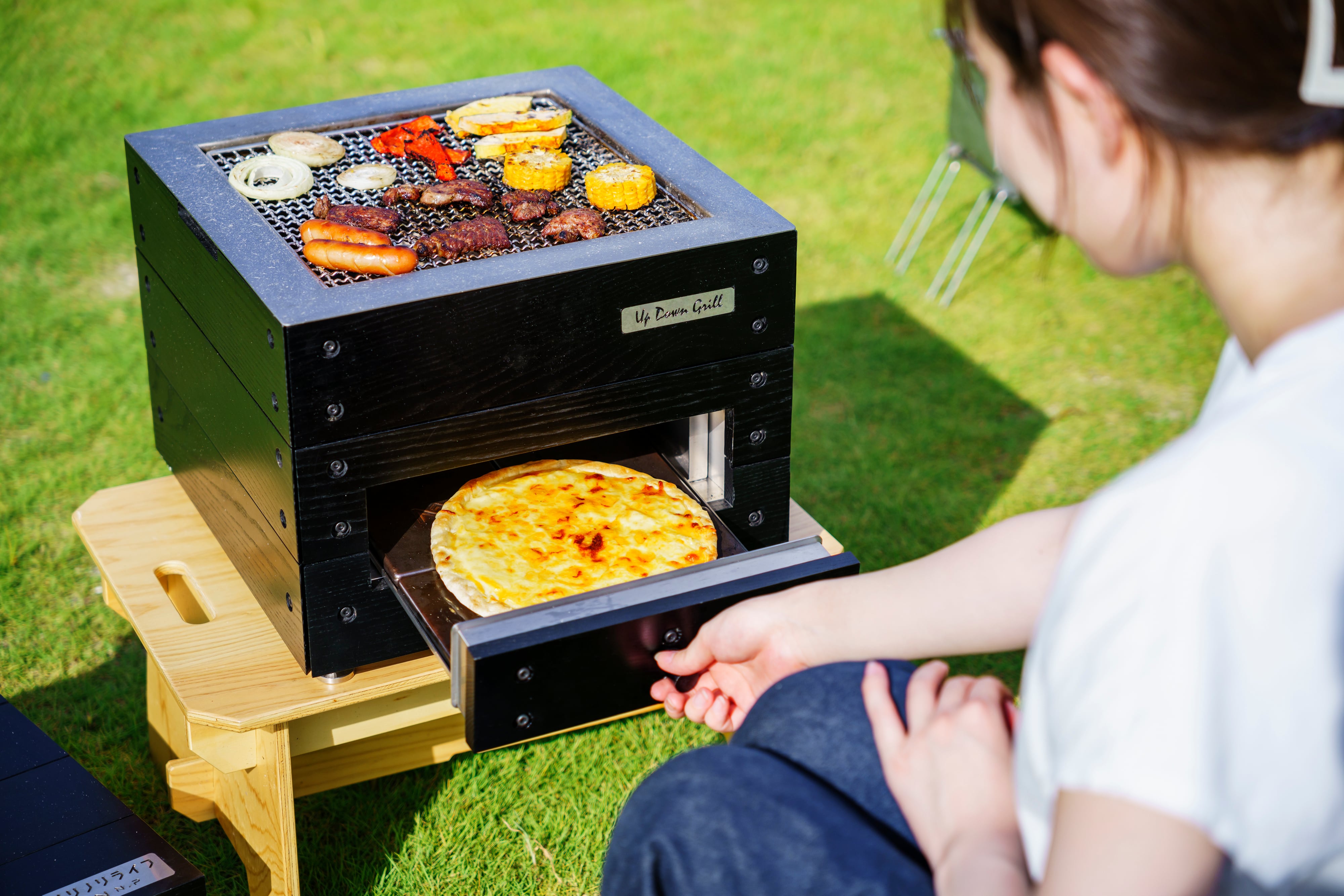 アップダウングリル〈上でバーベキュー&下でピザなどオーブン料理〉