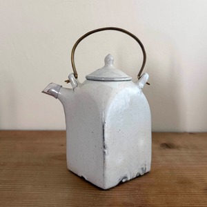 城進 粉引角土瓶