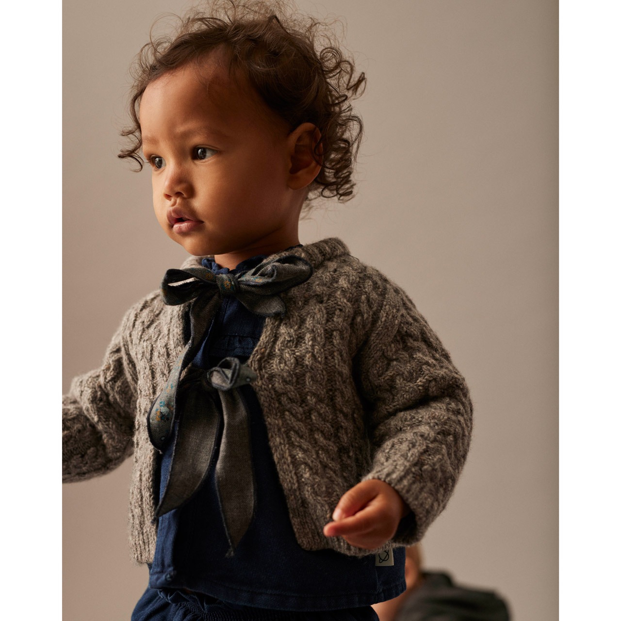 ＜COZMO＞ケーブルニット カーディガン Cardigan Martinique（Grey Tweed） - 3