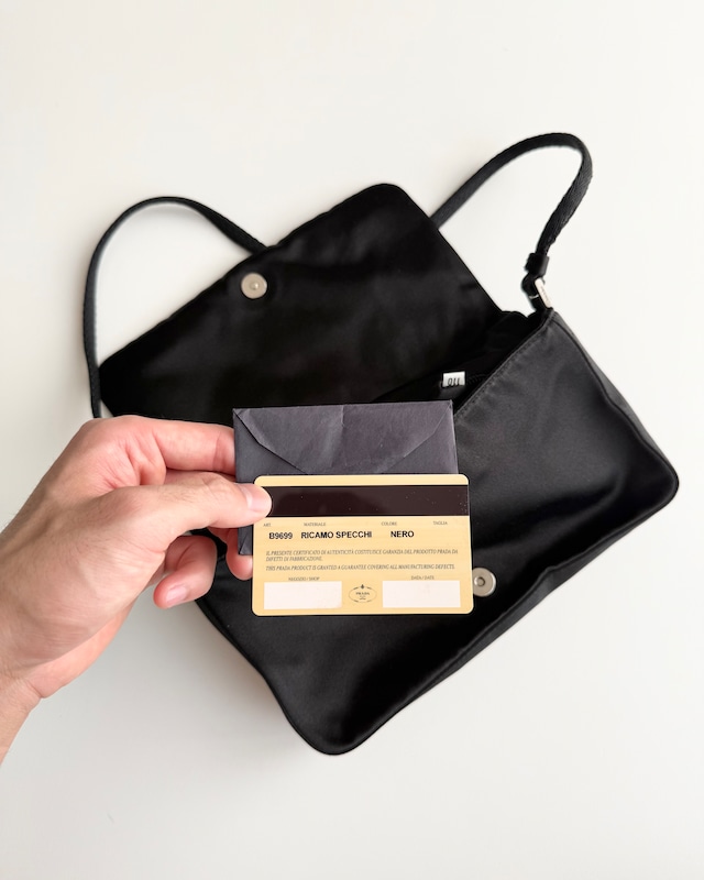 FW1999 PRADA BEES DOCKING SHOULDER BAG