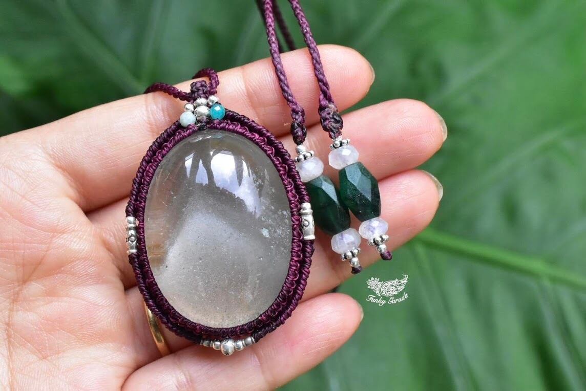 迸る山★レア★スモーキーファントムクォーツ マクラメペンダントgarm131