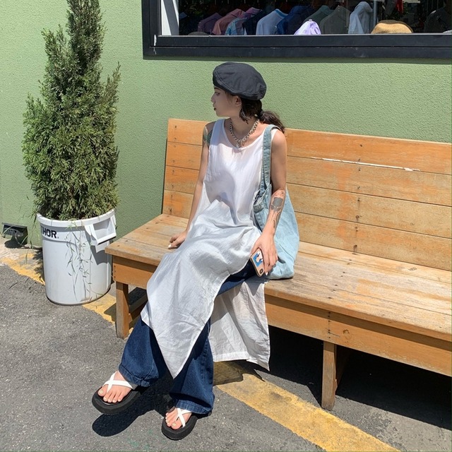 【送料無料】レディース トップス ノースリーブ ロング丈 薄手 透け感 サイドスリット レイヤードスタイル 重ね着 大人可愛い ママコーデ ママファッション 韓国系 オルチャンファッション 人気 トレンド 新作 20代 30代 40代 きれいめ レトロ シンプル お出かけ デート おしゃれ 通勤 通学 オフィス OL デイリー 普段着 ラフ カジュアル フェミニン シック ゆったり 体型カバー 着痩せ 着回し インスタ映え 春 夏 CO3854