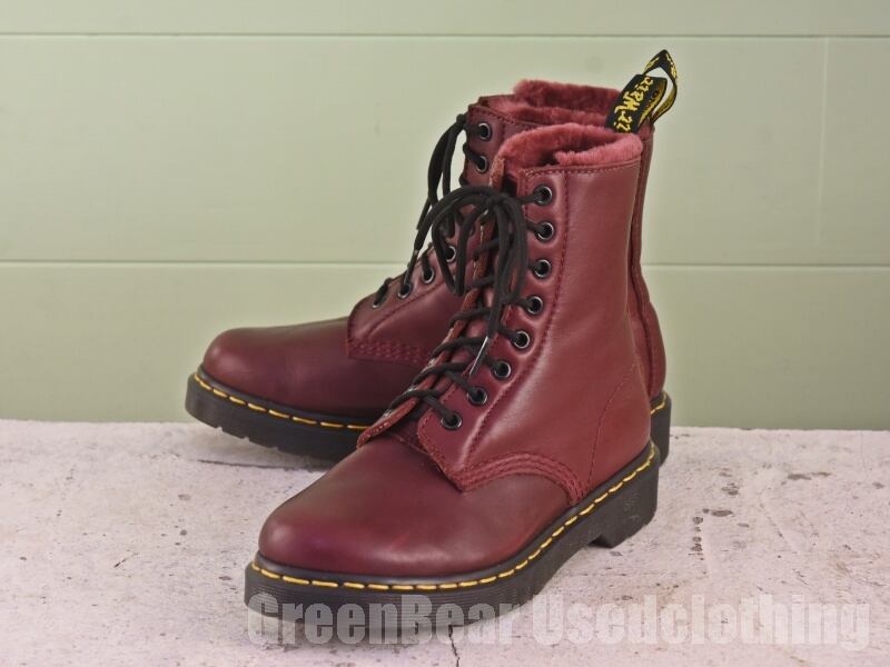 公式 カタログ Dr. Martens size 37-23.5cm、赤い 【公式通販】