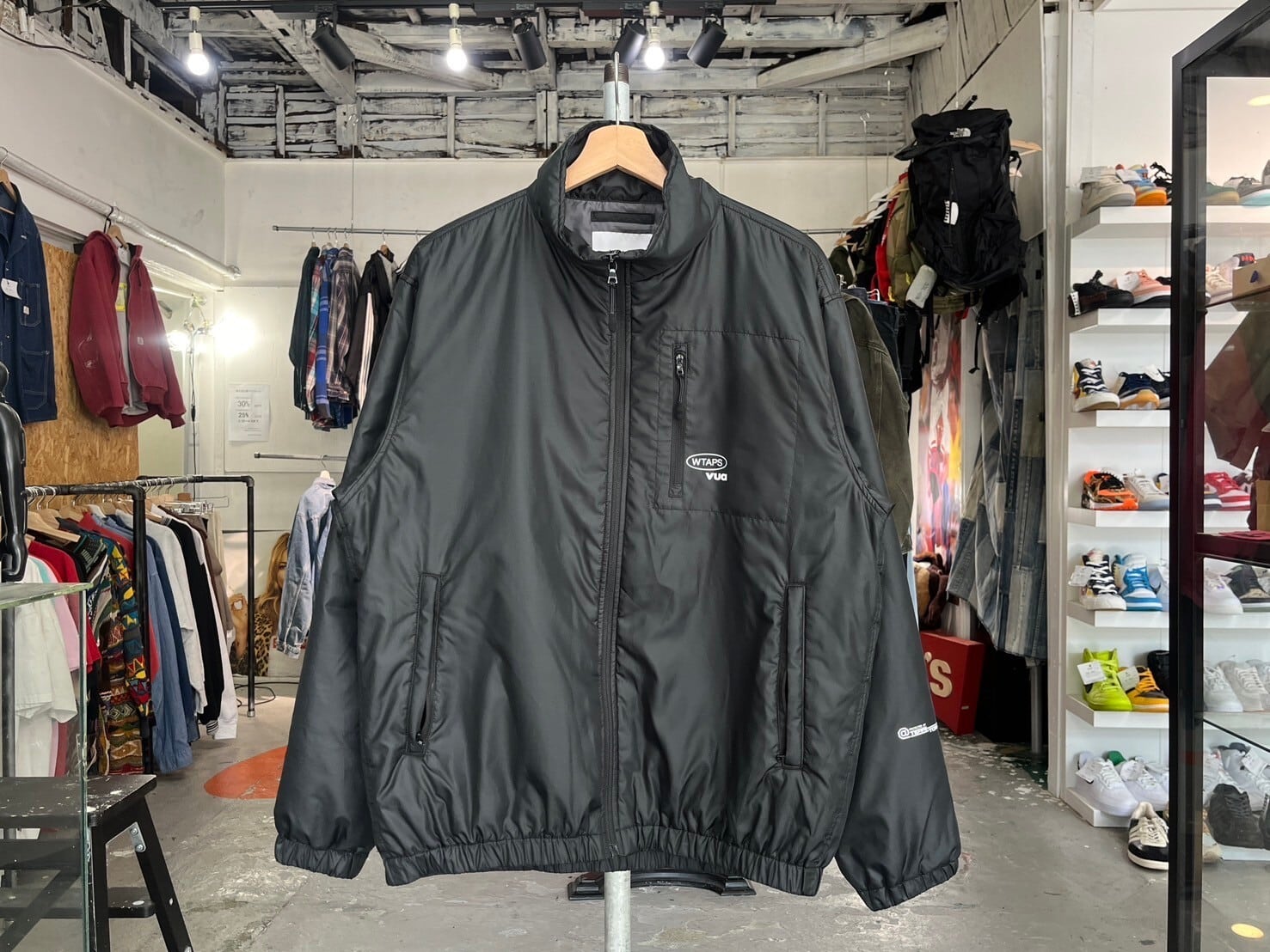 WTAPS TRACK PADDED JACKET BLACK 02 232BRDT-JKM08 38739 | BRAND 