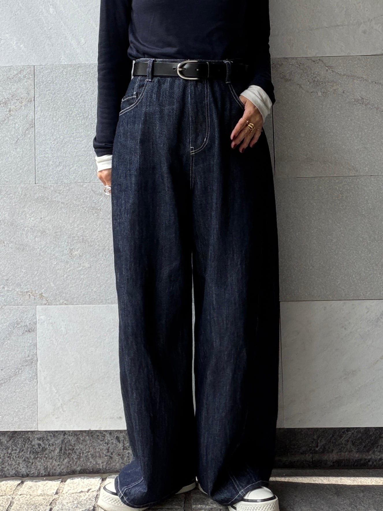 バギーバレル ホワイトステッチデニムパンツ