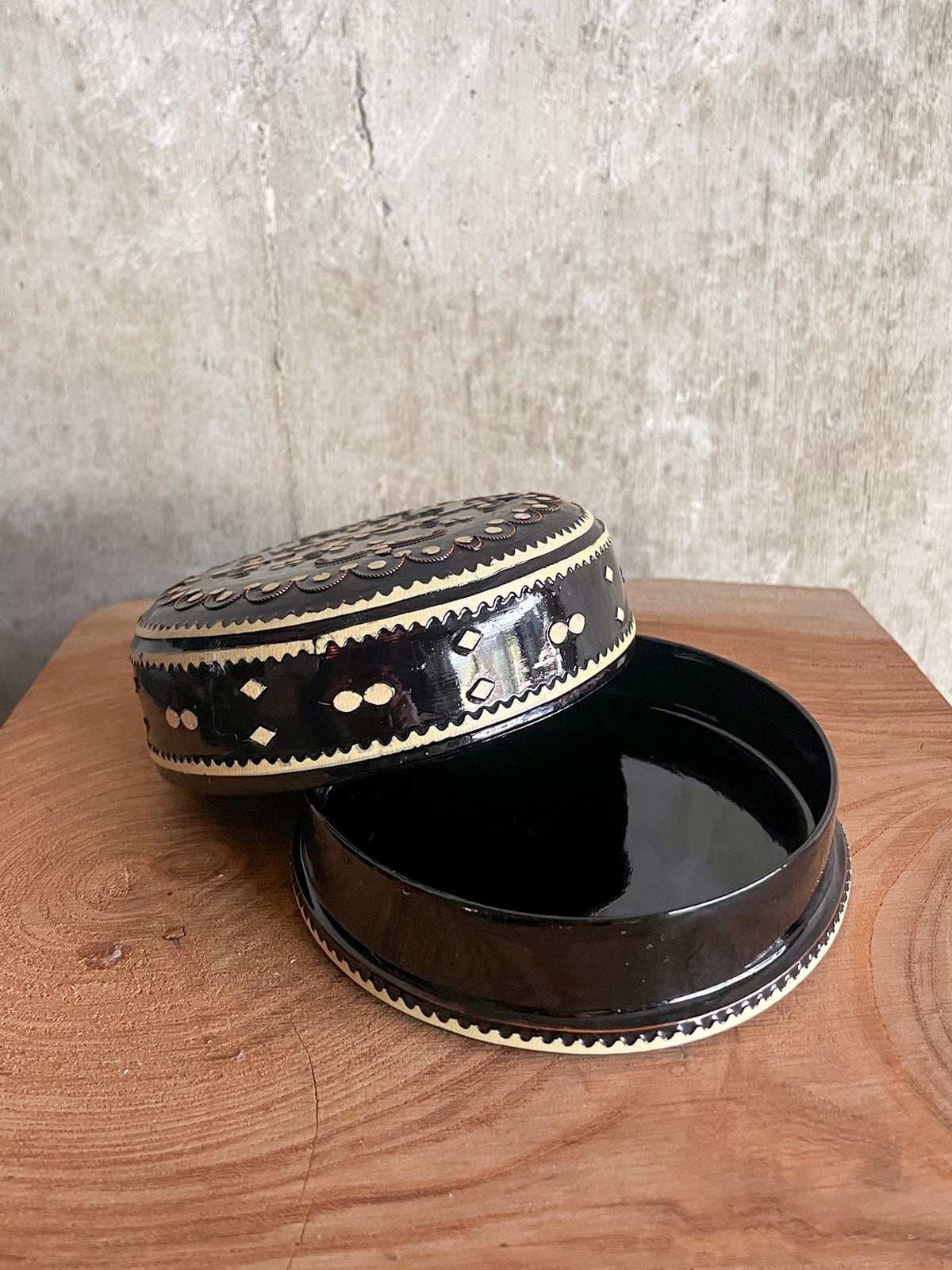 Myanmar／Lacquered bamboo box | 333 & tay - Delivery Service