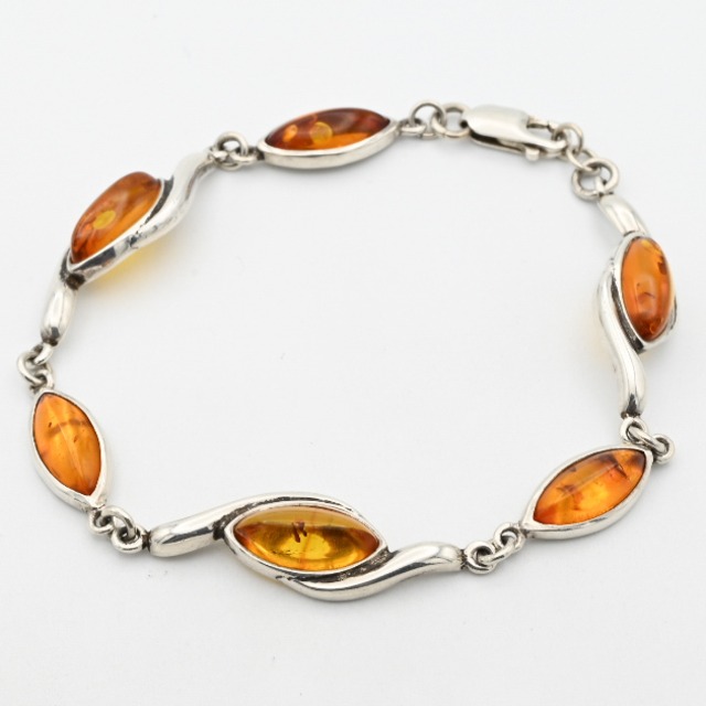 Rounded Amber Accent Graceful Design Bracelet / Denmark