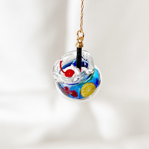 【片耳販売】金魚鉢ソーダのミニチュアピアス イヤリング イヤーカフ チャーム