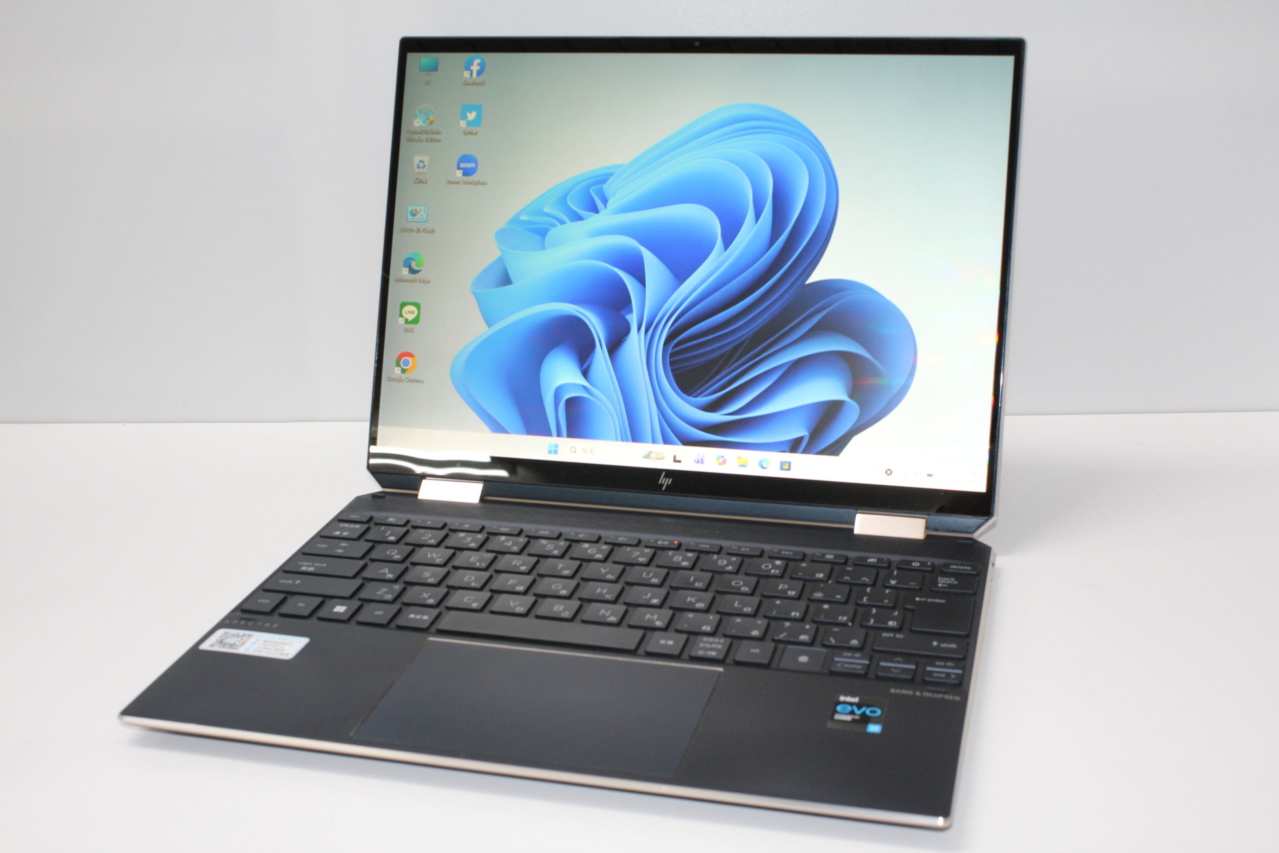 日本製 軽量ノートPC Panasonic CF-S10EYPDR Windows11+office Core i5 