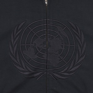 【VETEMENTS】EMBROIDERED FRONT ZIP-UP HOODIE
