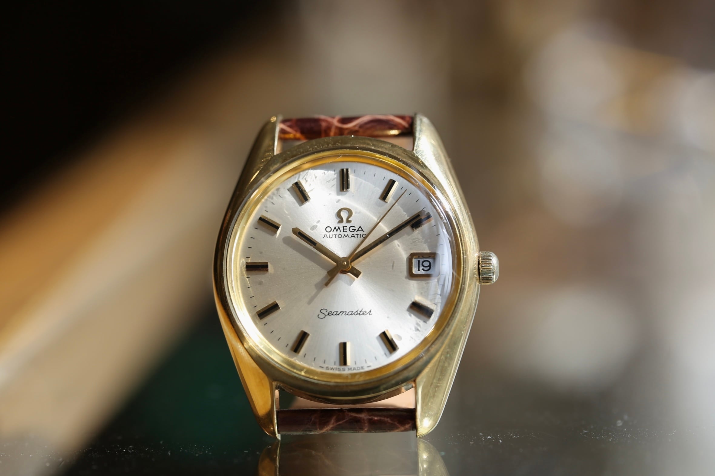 OMEGA】1969年製 シーマスターデイト ストリームラインケース 金張り