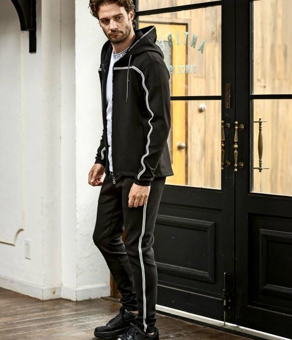 1PIU1UGUALE3 セットアップ ジャージ上下 ブラック ビックロゴM/M 1PIU1UGUALE3 セットアップ ジャージ上下 ブラック ビックロゴL/M 楽天