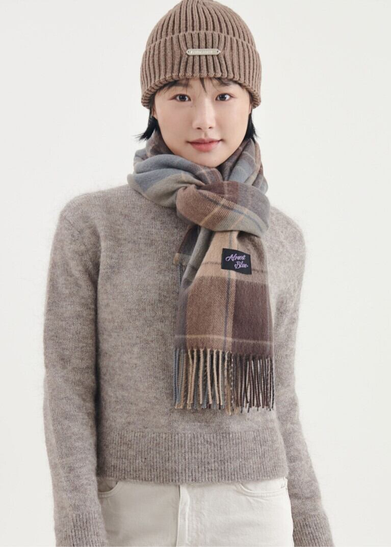 ☆LE SSERAFIM ウンチェ 着用！！【Almostblue】BLUSH CHECK MUFFLER