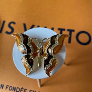 ヴィンテージ蝶ブローチ