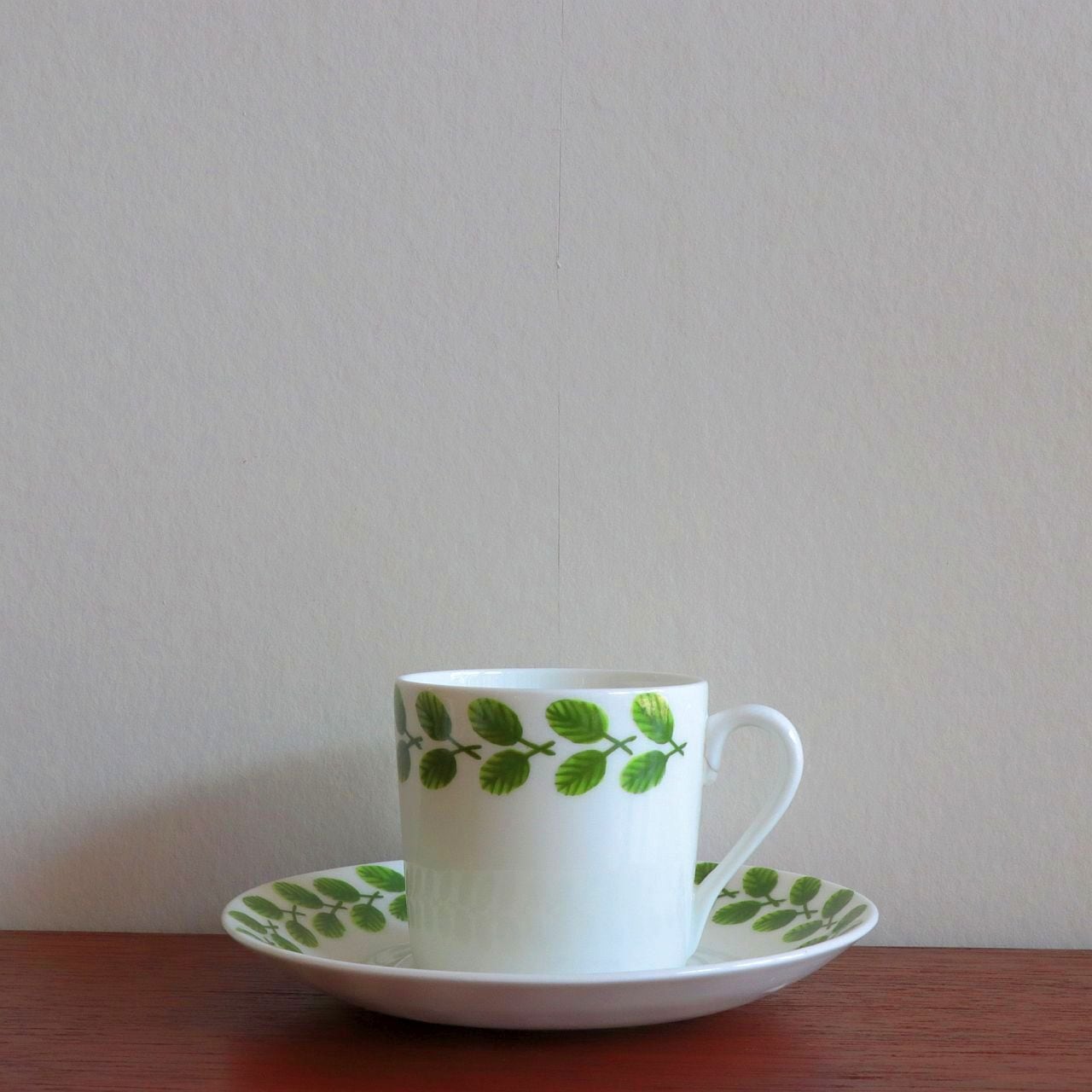 ARABIAアンティーク陶板❤︎❤︎ アラビア ルスカ 20cm プレート 北欧ヴィンテージ