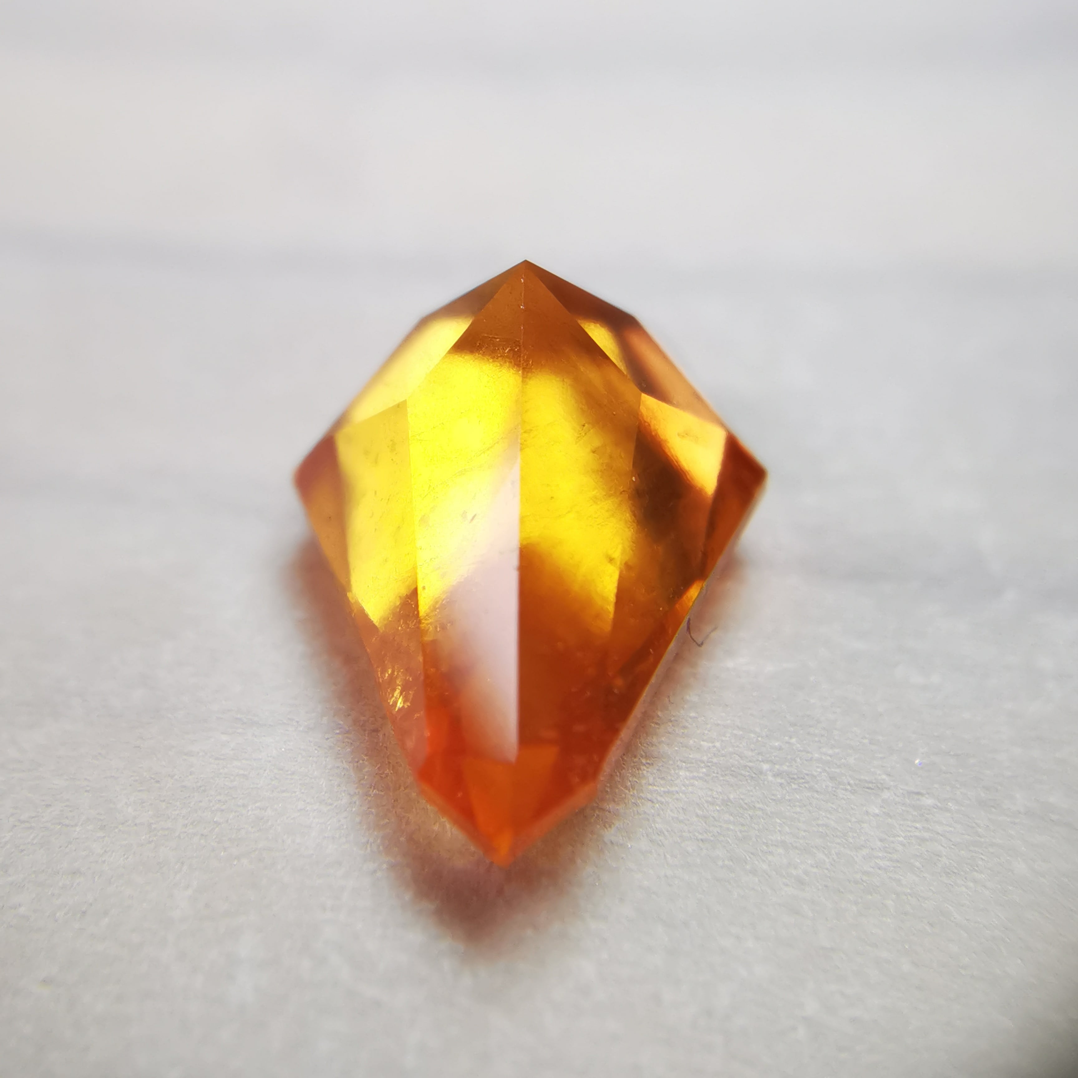 スペサルティンガーネット 2.008ct / E-3421A | Tam＆Tam Gem