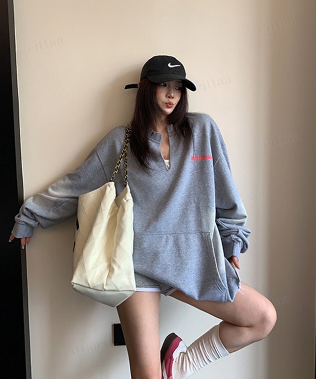★予約★D-1350　2026秋新作♡RICECAKEフェイクレザーラベル付き刺繍ロゴキーネック色落ち加工切りっぱなしスウェット　グレー