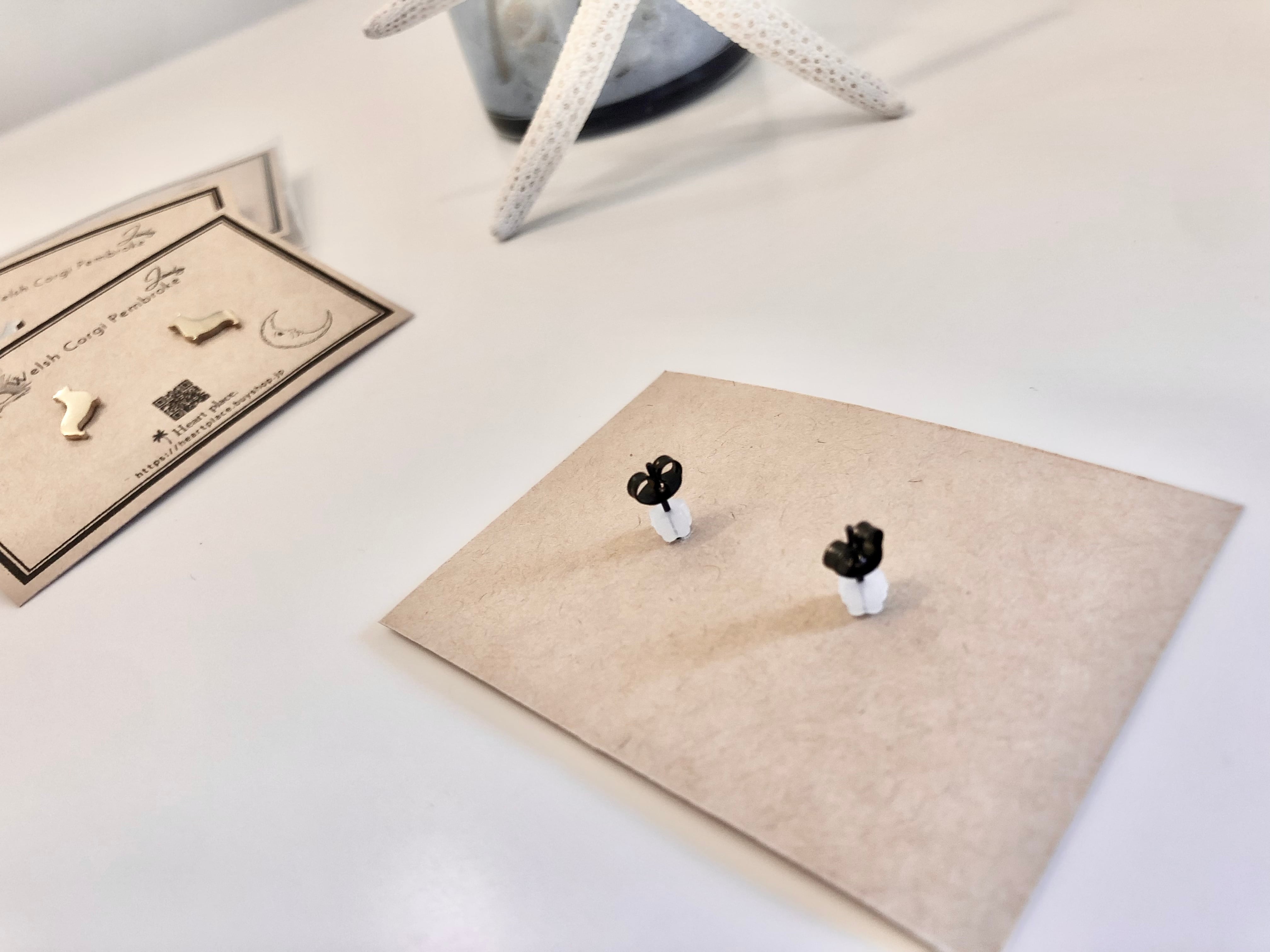 W.Corgi Silhouette* Pierce コーギー アクセサリー 雑貨 | Heart place.
