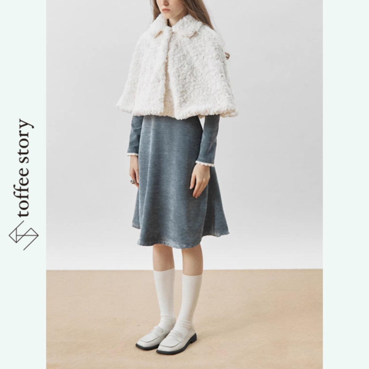 白霧にとける朝の羽衣：フェイクファーケープ《XU0258》