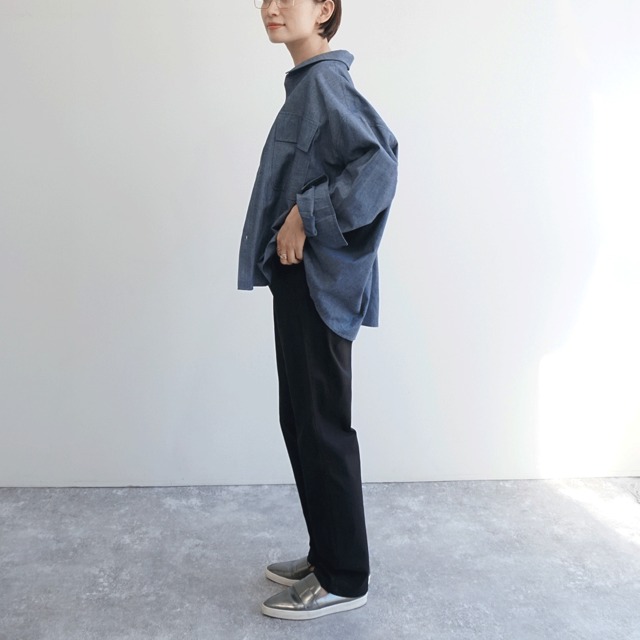ストレッチストレートパンツ