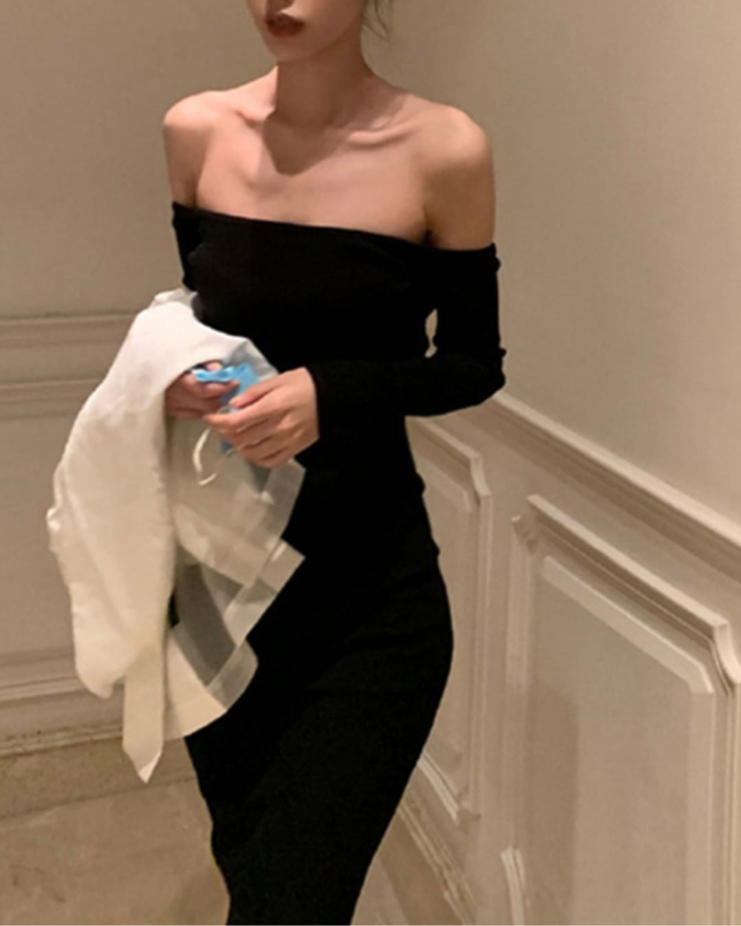 バックオープンオフショルダーワンピース S24710