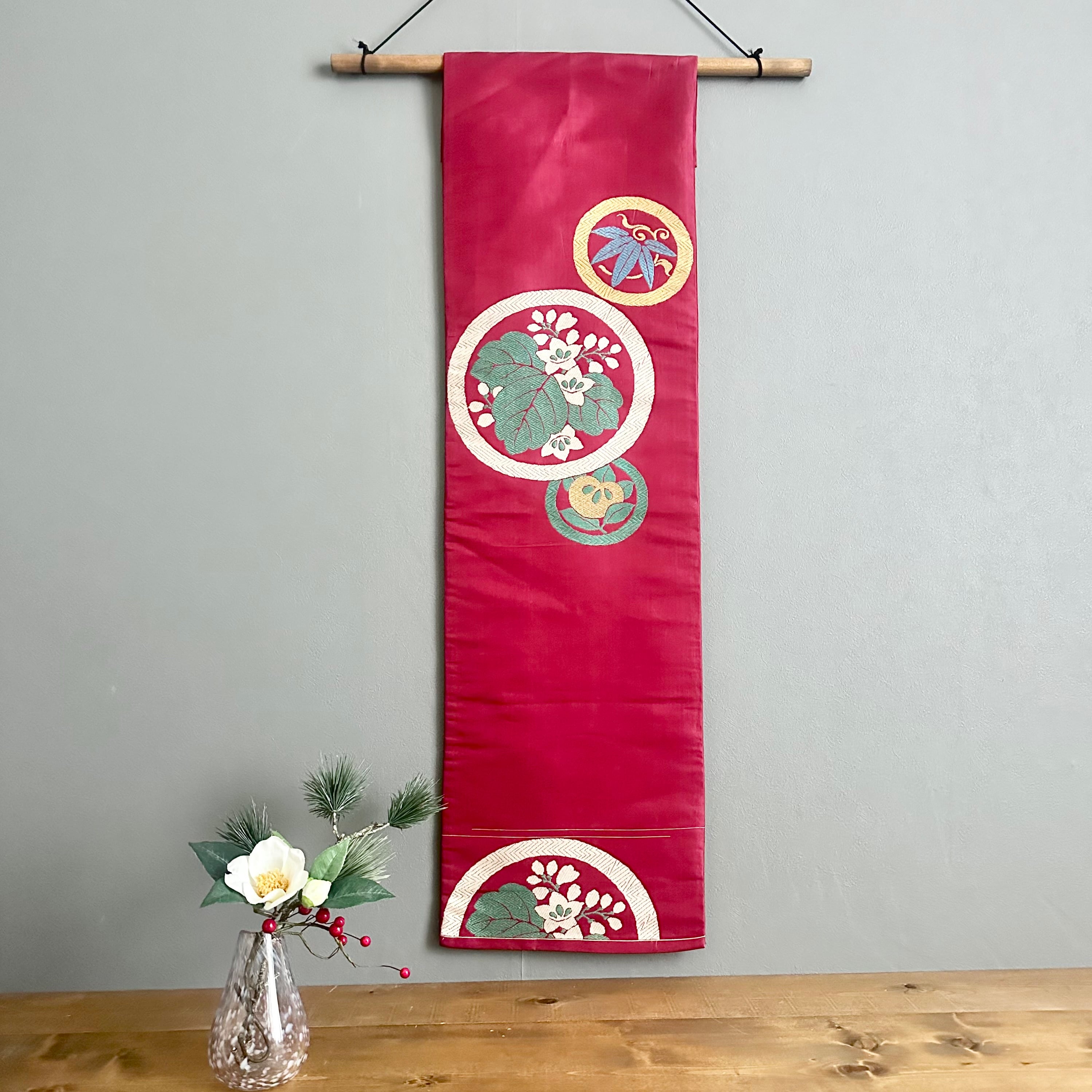 Kimono tapestry 帯のタペストリー 和の紫に可憐な薔薇 着物リメイク