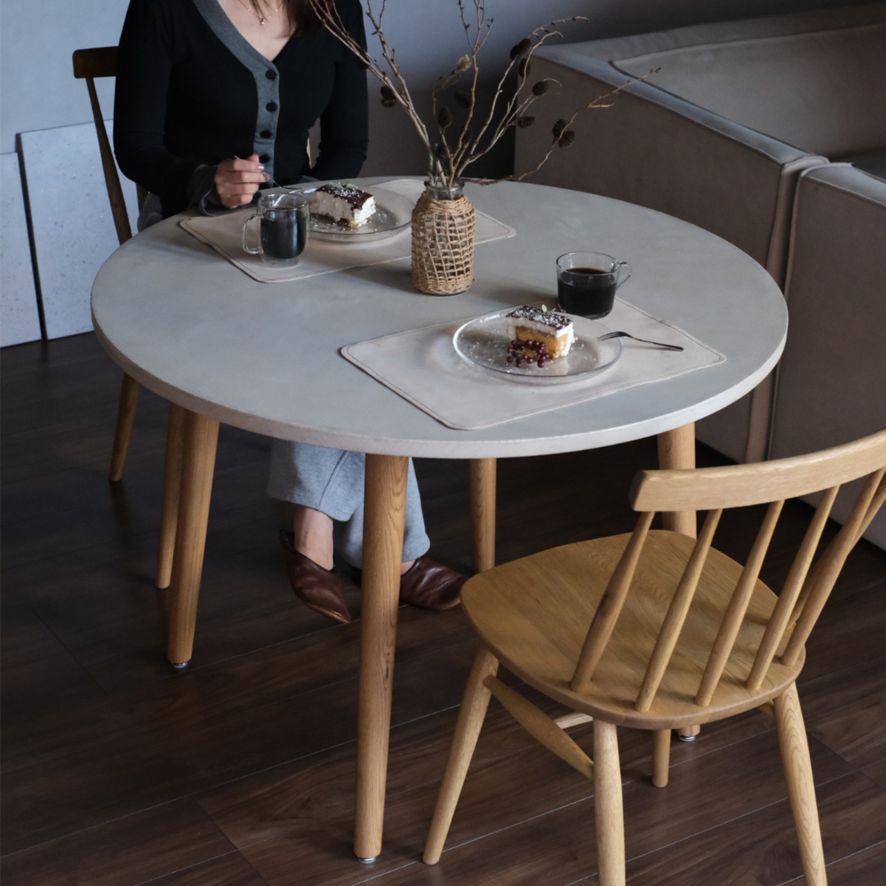 ラウンドテーブル/ウッドレッグ