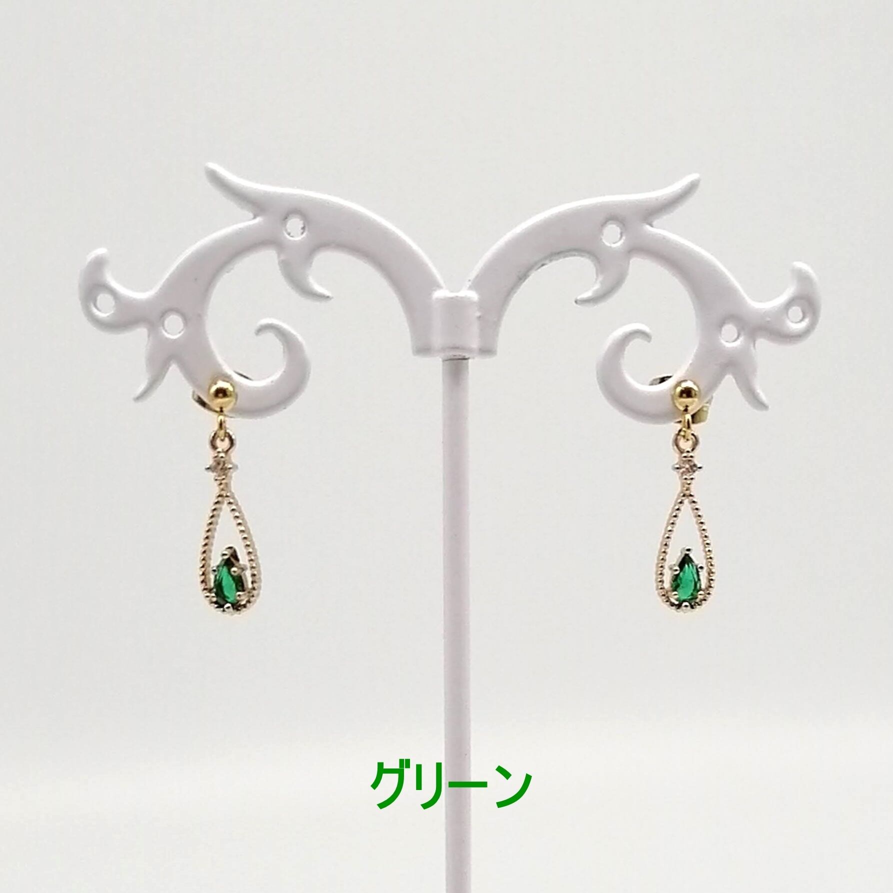サージカルステンレス ピアス】しずく 高品質 ジルコニア チャーム 雫
