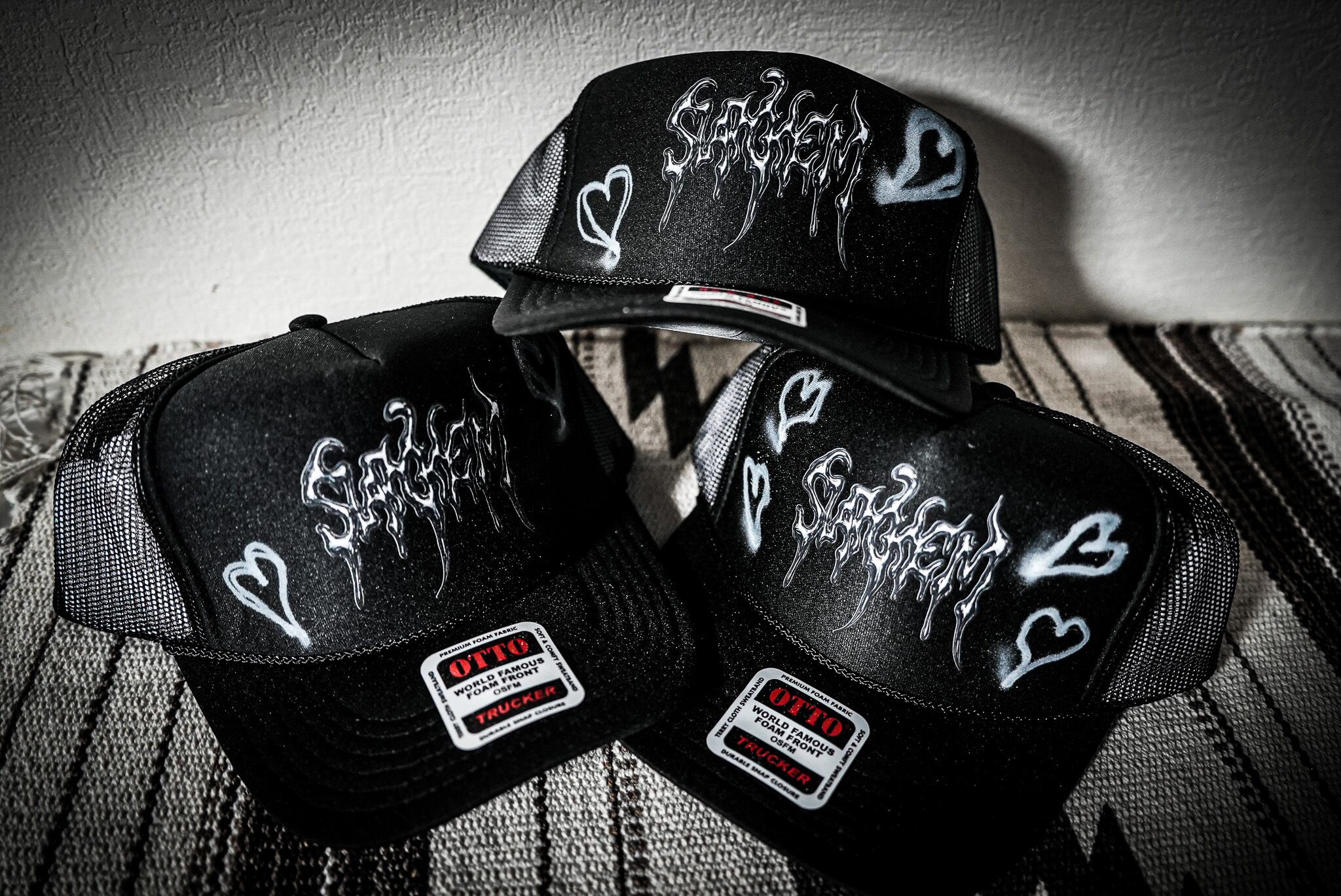 スタッズ付き黒トラッカーキャップ HYSTERIC GLAMOUR スタッズ付き