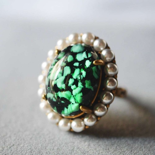 Vintage Japan Glass with Glass Pearl Ring / Green