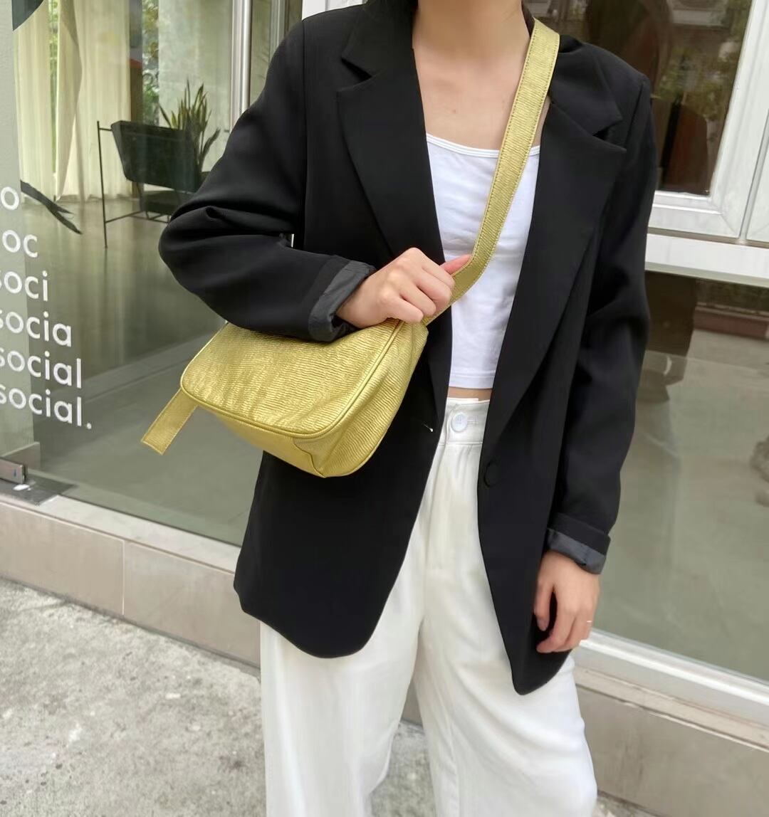 シャイニーハンドバッグ　AS19-8101