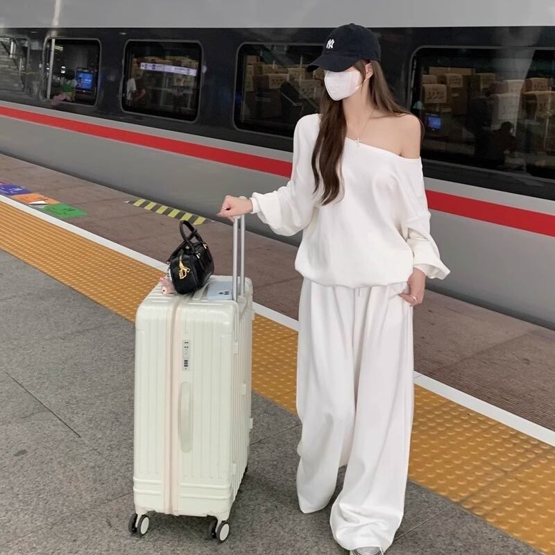 【JEWELS】リボンショルダービジューセットアップドレス JEWELS リボンオフショルダーセットアップドレス Jewels リボン