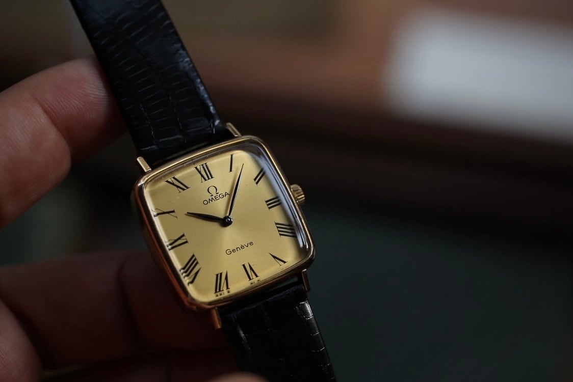 OMEGA】 1975年製 オメガ 『ジュネーブ スクエア』ローマン