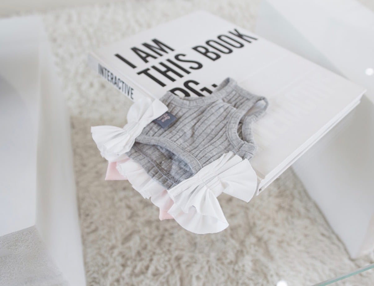 Coco Chien ビックリボン袖なしTシャツ