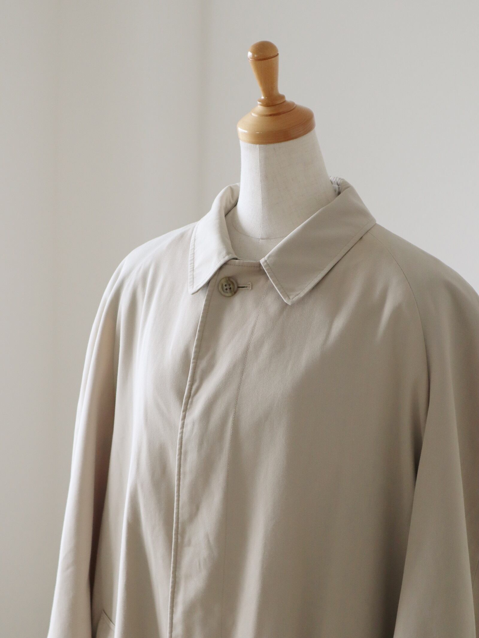 70s made in ENGLAND Burberry balmacaan coat | ibee