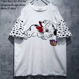 "101 DALMATIANS"sleeping design short sleeve T shirt