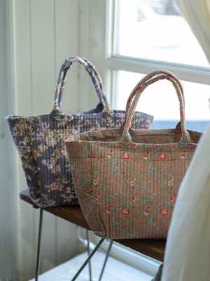 [HUG O WAR]アンティークフラワーpt.キルティングトート（M）