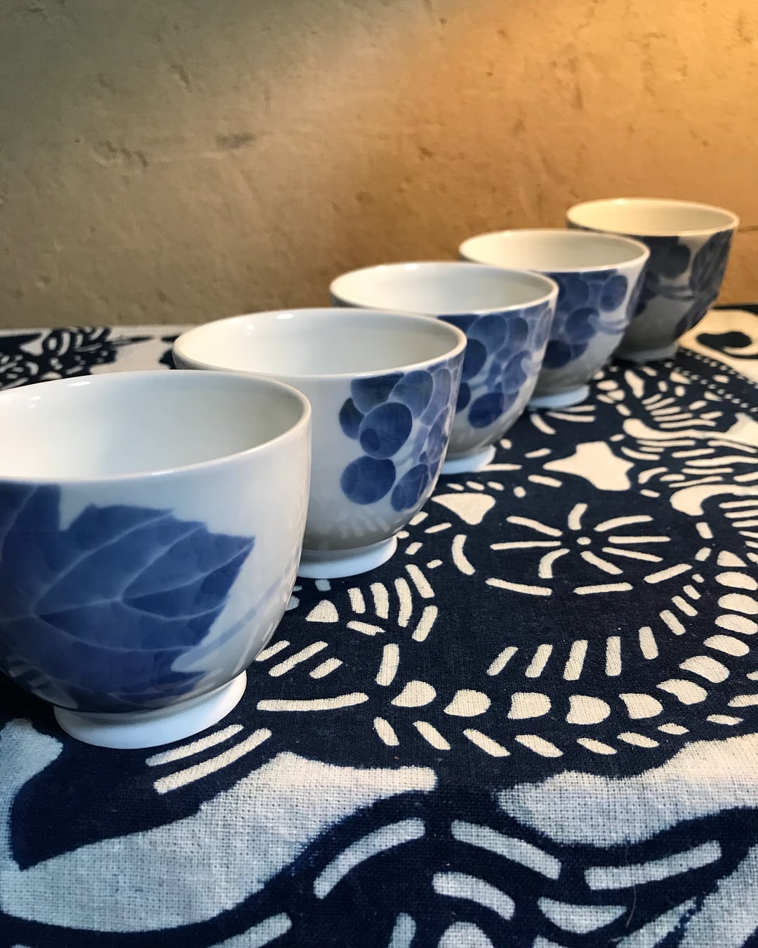 青瓷手びねり 急須と湯呑み5客セット 青瓷手びねり 急須と湯呑み5客セット 青瓷手びねり 急須と湯呑み5