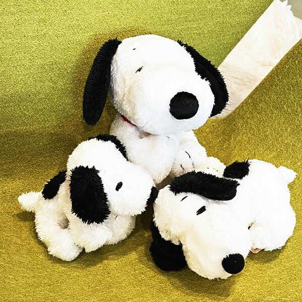スヌーピー くたくた ぬいぐるみ(M) SNOOPY | キャラクターグッズの