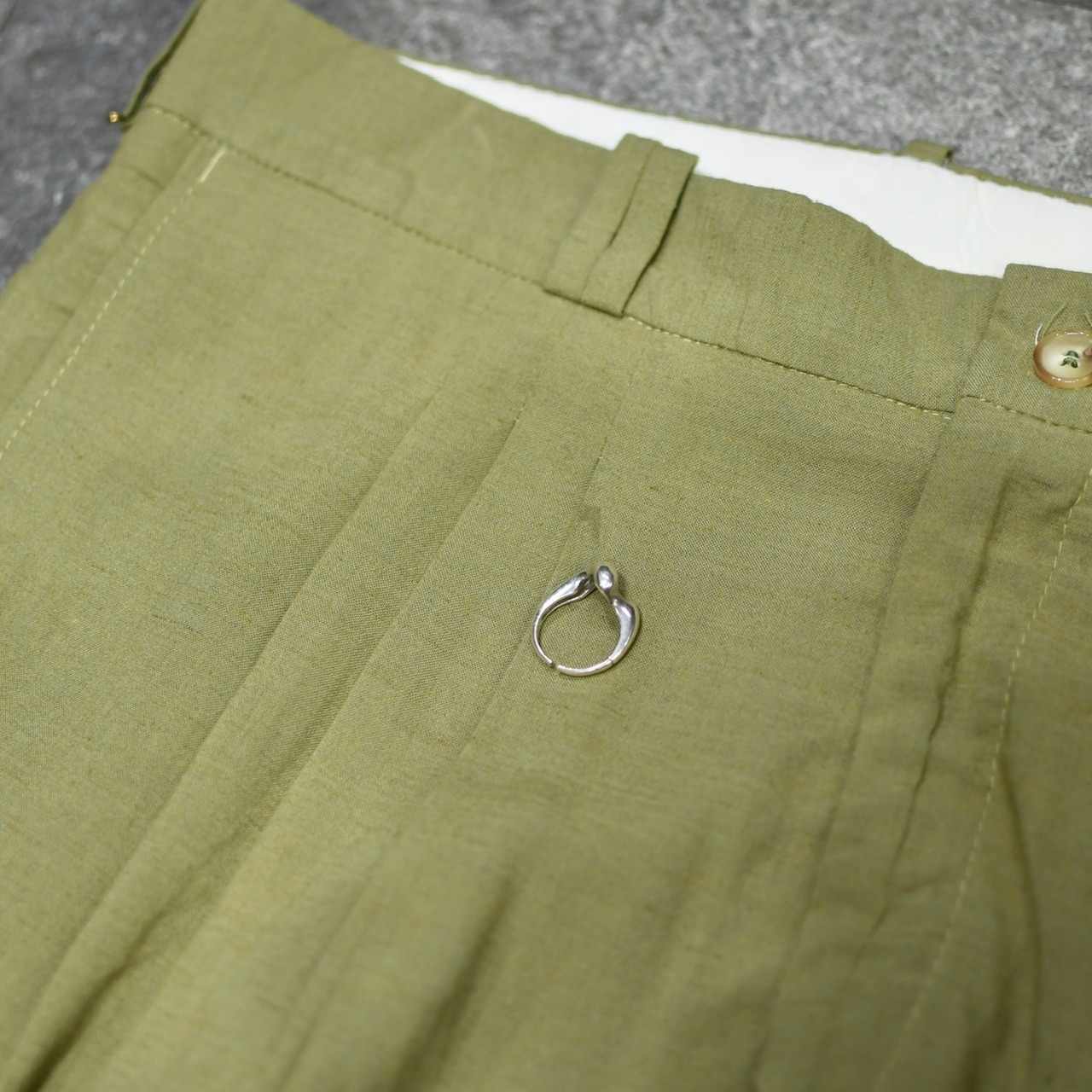 rayon blend 3tuck slacks khaki