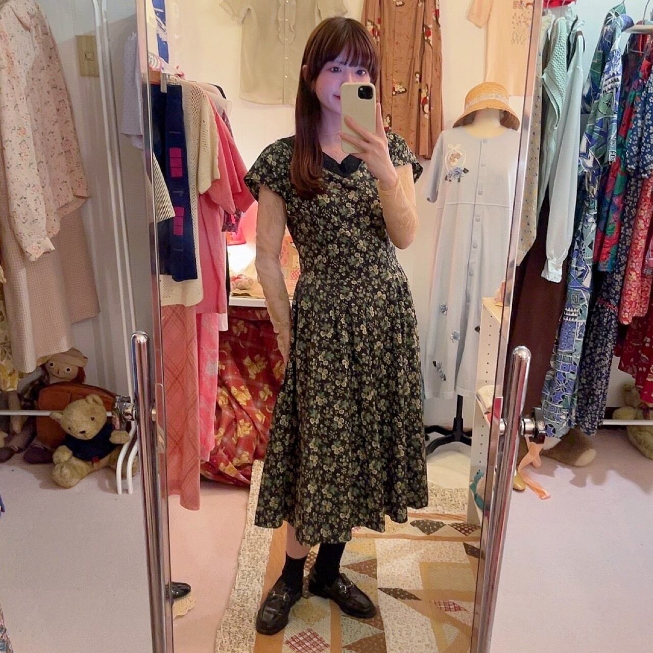 black lace flower tuck one-piece