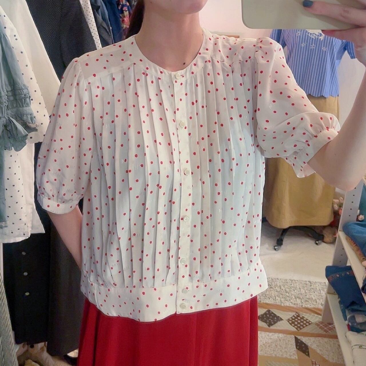 red dot pleats white blouse