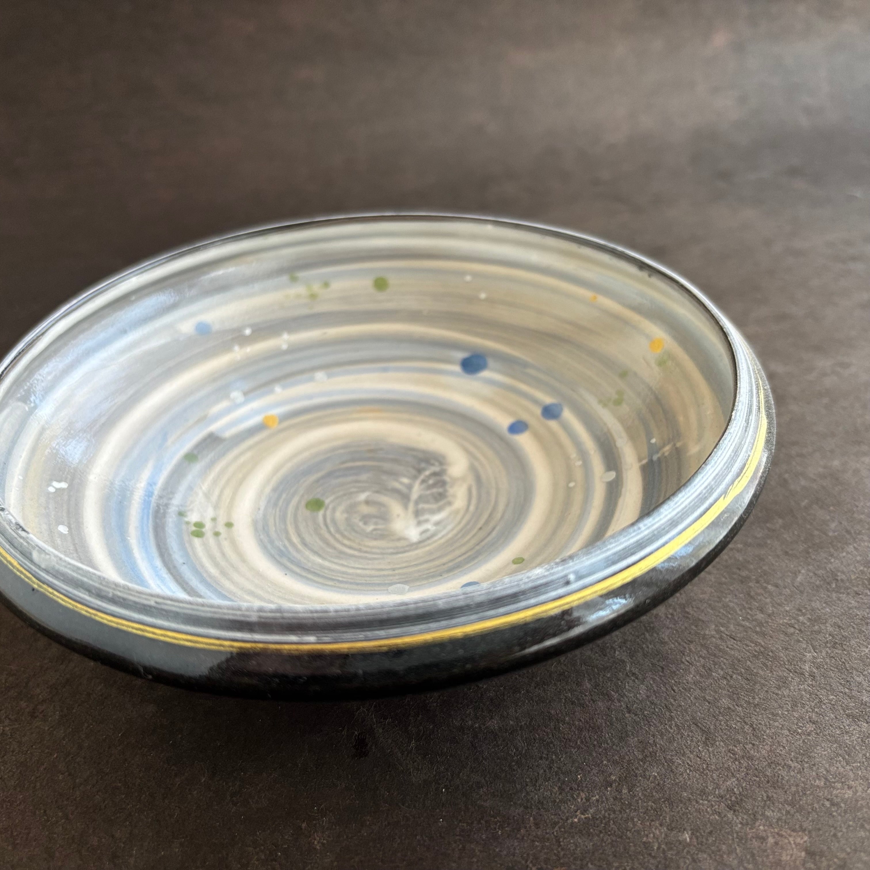 金彩空色の刷毛目 平中鉢