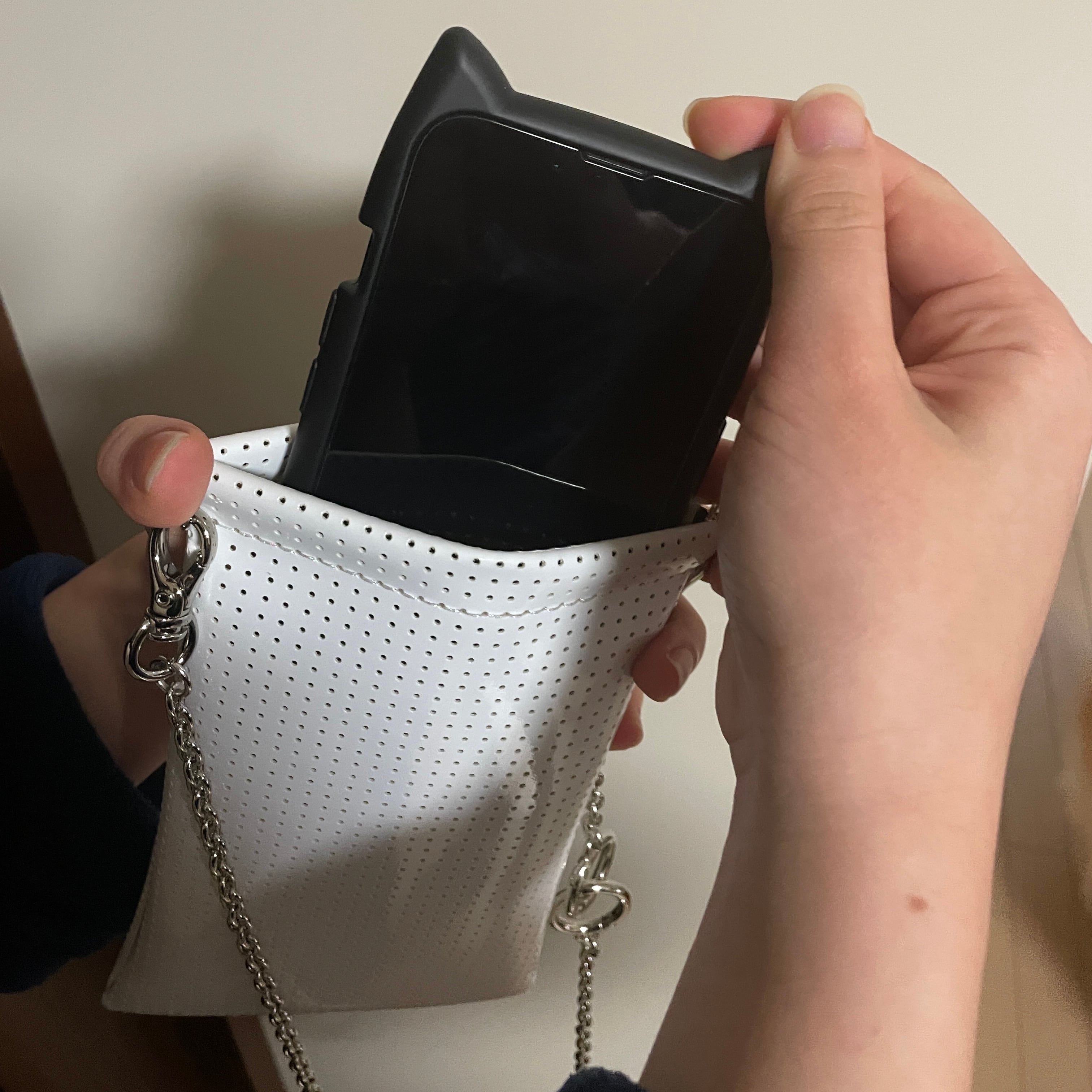 期間限定特典付き！斜めがけ チェーンーショルダー スマホバッグ