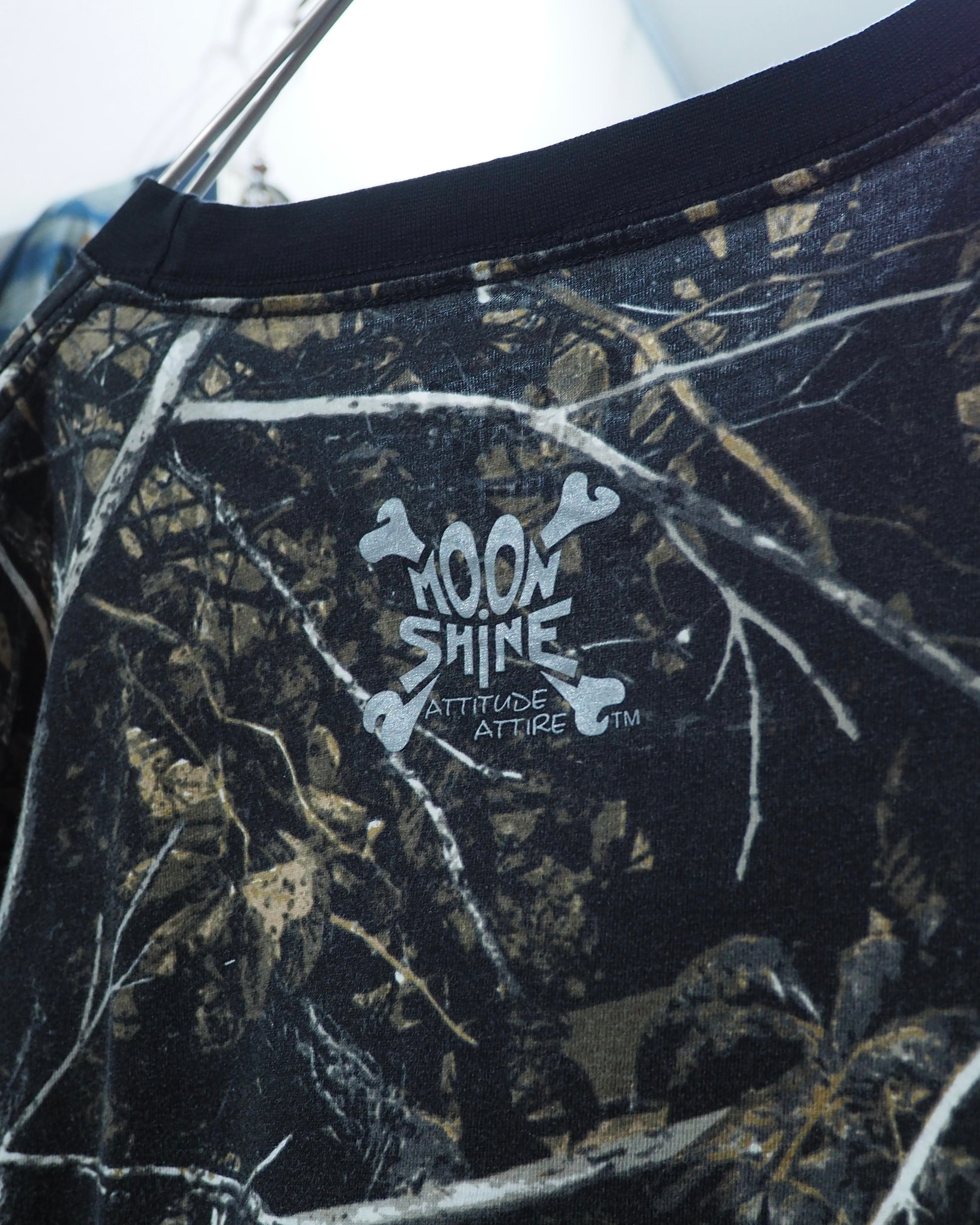 Realtree Camouflage × Barbed wire printed Over silhouette Tee